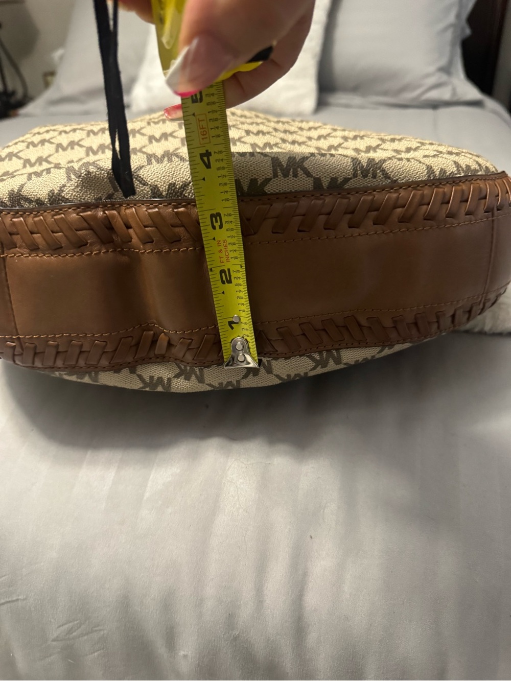 Michael Kors Beige and Brown MK Logo Crescent Hobo - Picture 2 of 7